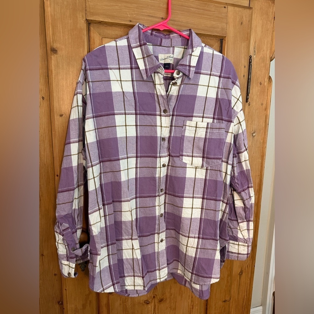 Universal Thread Purple Plaid Flannel Oversized Shirt Size Large Grunge Fall